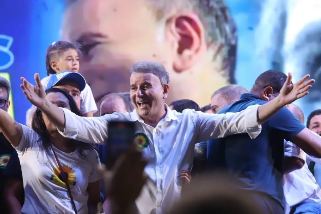 Prefeito Eduardo Siqueira Campos e nova Câmara de Palmas tomam posse nesta quarta (1°)