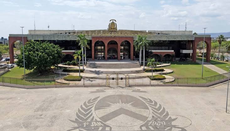 Governo do Tocantins antecipa pagamento dos servidores e repasse do piso da enfermagem