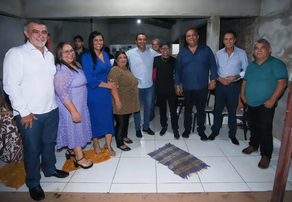 Governador Wanderlei Barbosa prestigia abertura da IV Festa do Milho em Crixás ao lado de autoridades