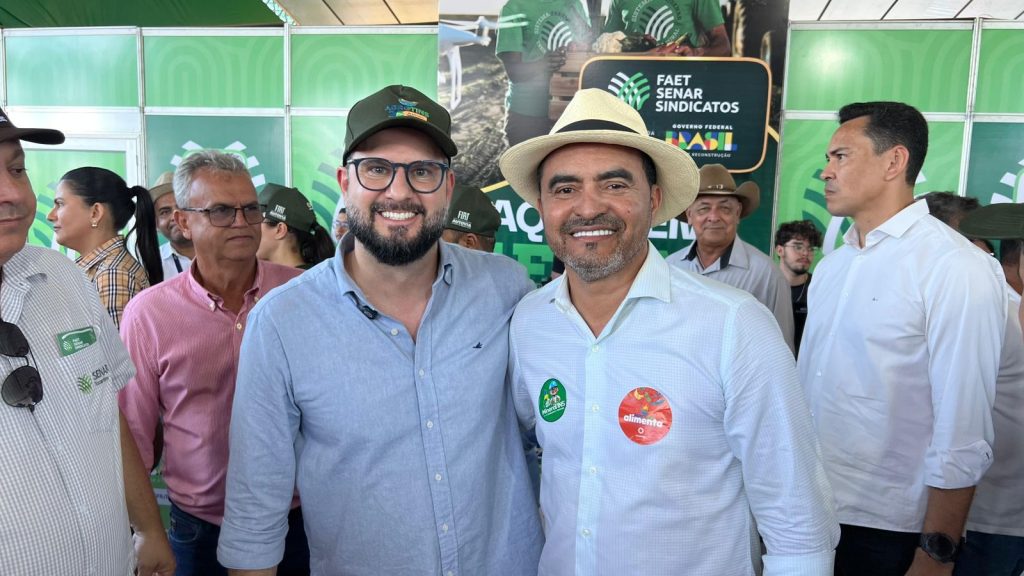 Na abertura da Agrotins, Mantoan é reconhecido por recorde histórico de investimentos para Palmas