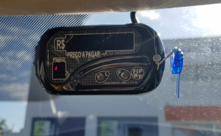Agência de Metrologia reforça importância da verificação anual de taxímetros e da instalação do selo de conformidade