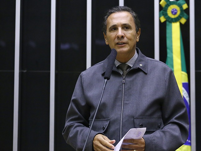 Câmara dá aval a projeto de Gaguim que propõe piso salarial nacional para médicos e dentistas