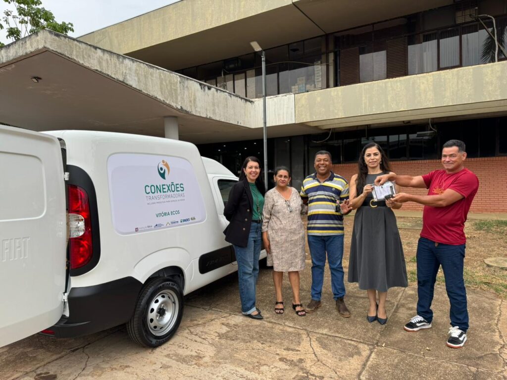 Sics entrega veículos para fortalecer associações produtivas nos territórios do Jalapão e das Serras Gerais
