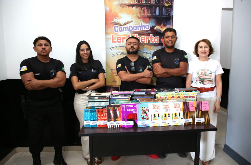 Seciju recebe doação de 252 livros para a Unidade Penal de Guaraí e fortalece remição de pena por leitura