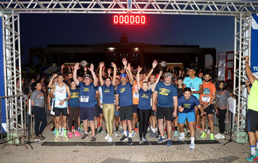 Governo celebra 35 anos do Palácio Araguaia com corrida e feira na Praça
