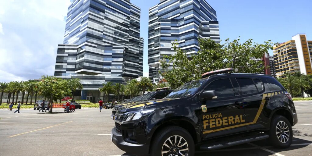 PF mira empresário suspeito de intimidar jornalistas no caso Master pf-mira-empresario-suspeito-de-intimidar-jornalistas-no-caso-master